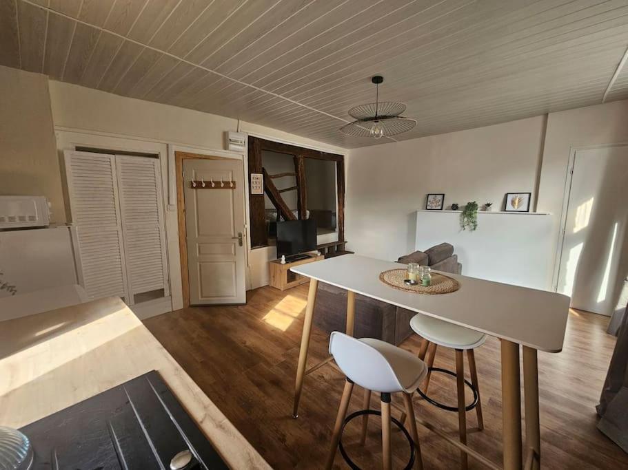 Studio Au Centre-Ville Baume-les-Dames Eksteriør bilde